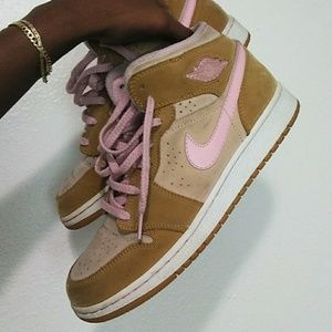 Jordan 1 Hares